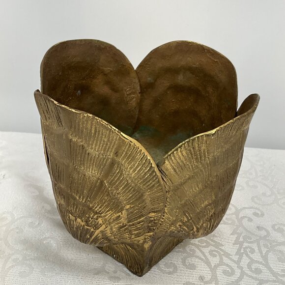 Vintage MCM Hollywood Regency Brass Clam Shell Planter or Vase - Picture 8 of 9